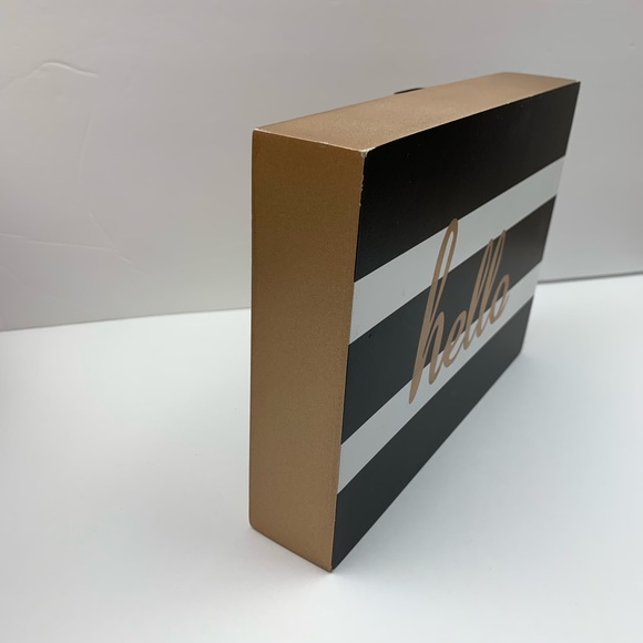 Hello Wall Art Plaque - Picture 3 of 8